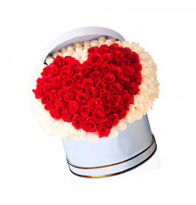 Букет из 101 красной и белой розы в шляпной коробке премиум